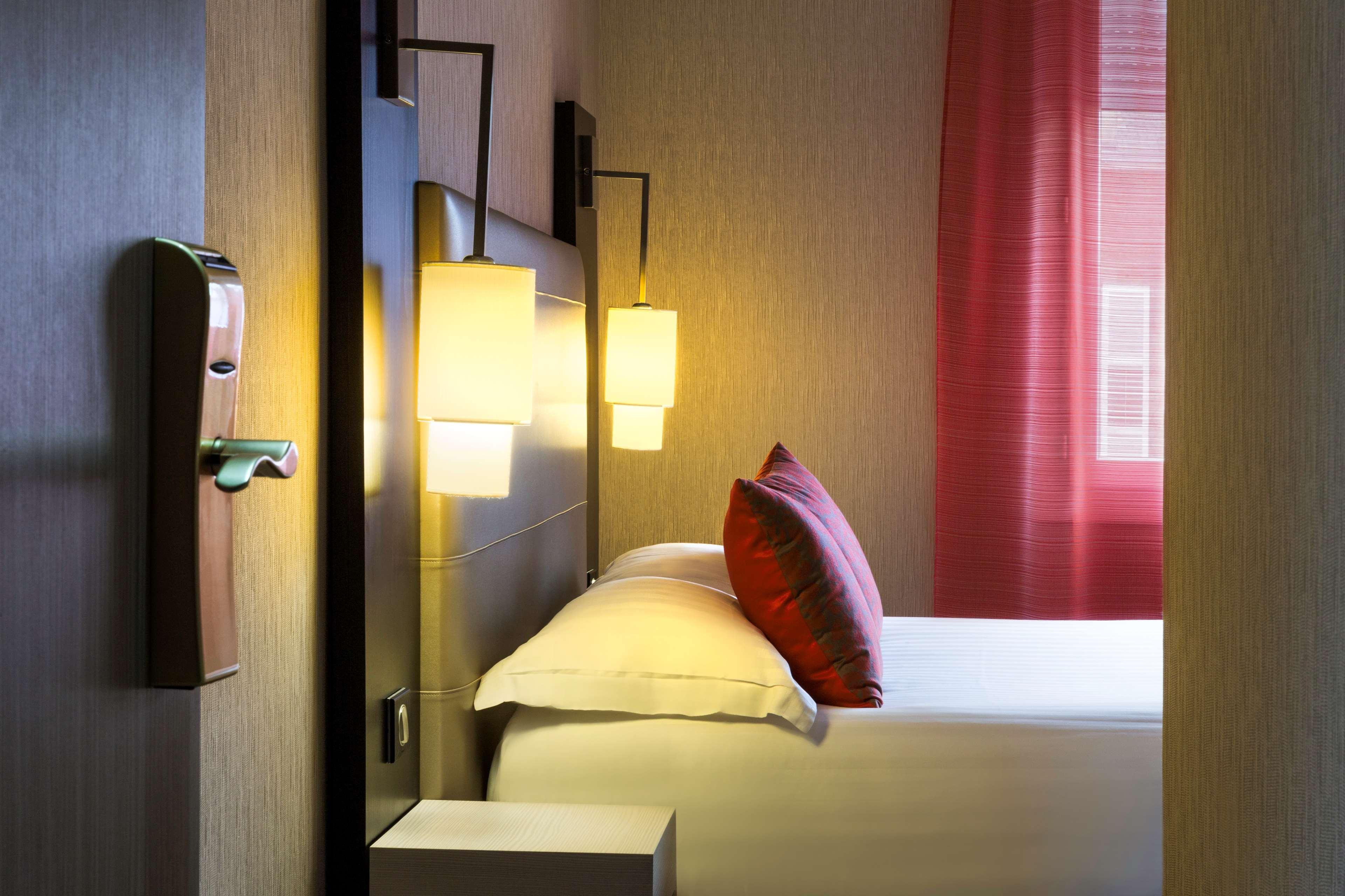 เบสต์ เวสเทิร์น พลัส ริชลิเยอ Hotel ลิมอจส์ ภายนอก รูปภาพ