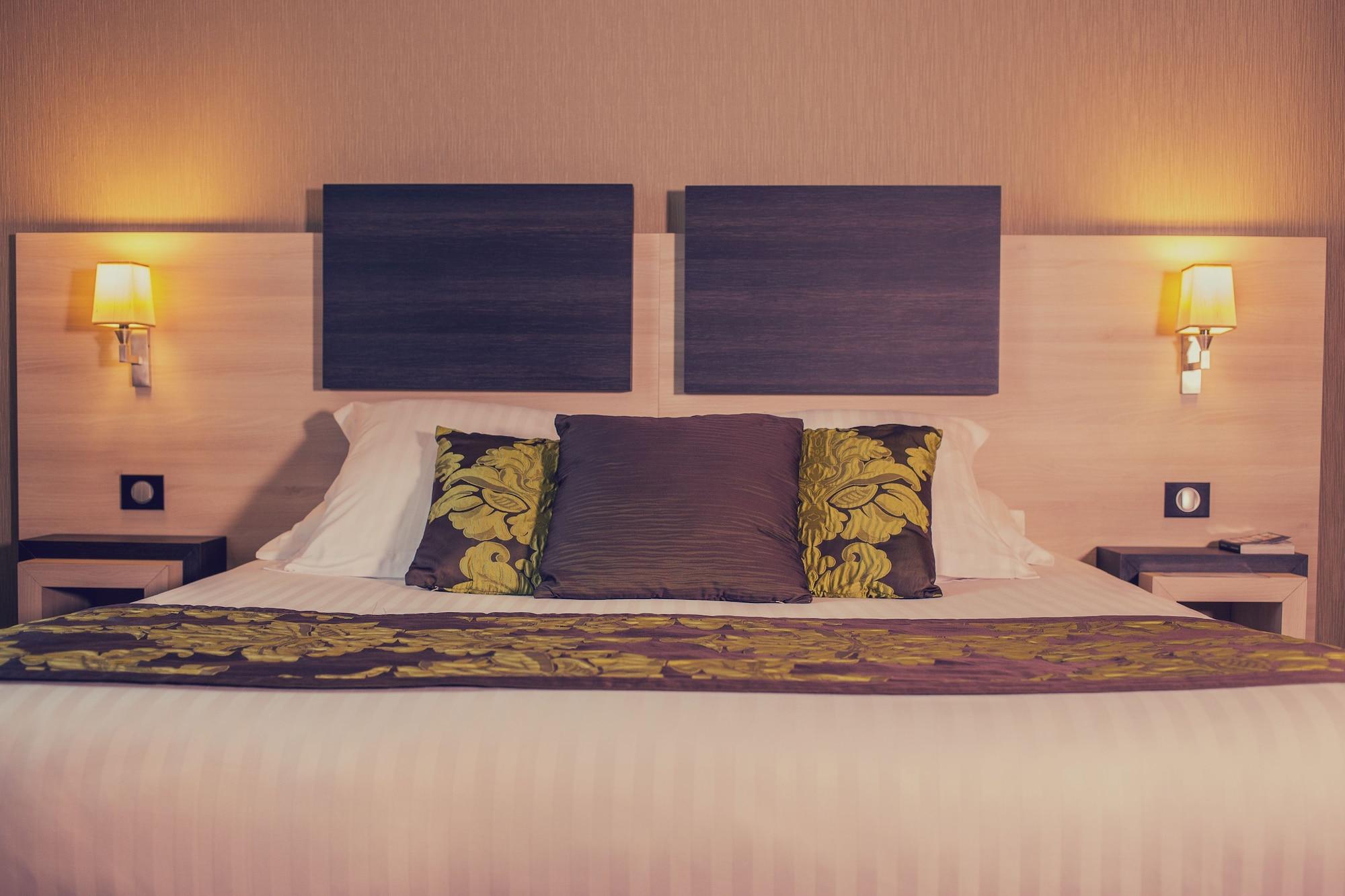 เบสต์ เวสเทิร์น พลัส ริชลิเยอ Hotel ลิมอจส์ ภายนอก รูปภาพ